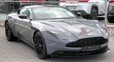 Aston Martin DB11 AMR