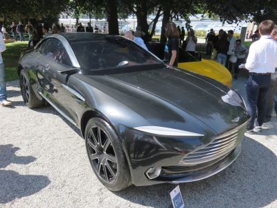 Aston Martin DBX Concept, Right Front