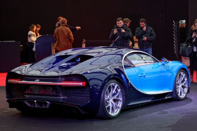 Bugatti Chiron Two-tone paint is a distinctive option