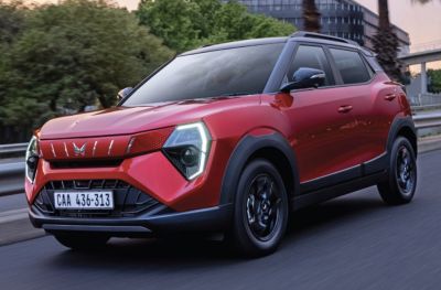 Mahindra XUV REVX