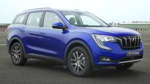 XUV700